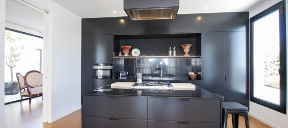 4 bedrooms Villa in Mahon, Spain No. 10900 7