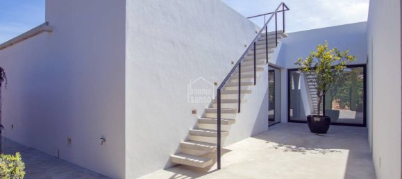 4 bedrooms Villa in Mahon, Spain No. 10900 13