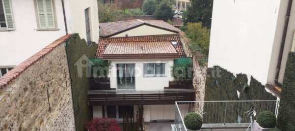 3 bedrooms Apartment in Bergamo, Italy No. 354332 2