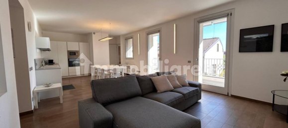 3 bedrooms Apartment in Bergamo, Italy No. 354332 11