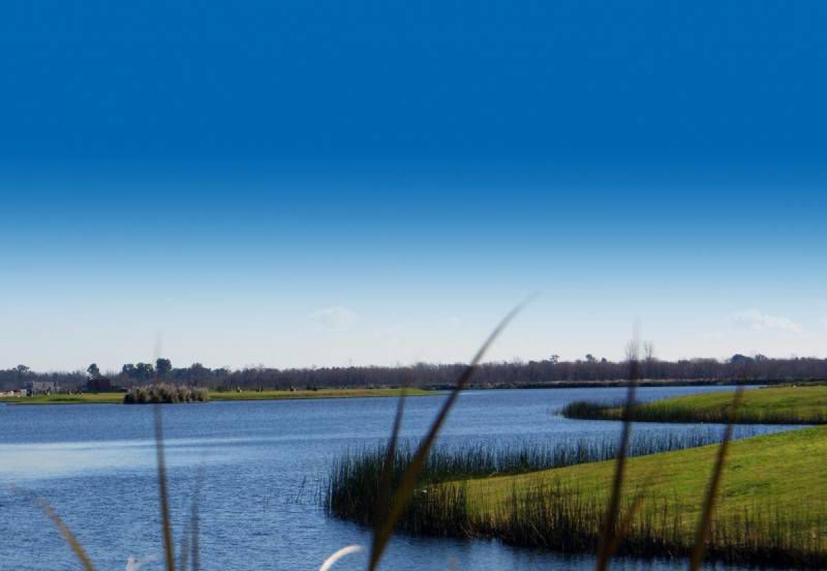  Land in Escobar, Argentina No. 112523