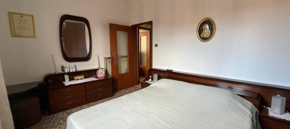3 bedrooms Apartment in Bologna, Italy No. 330567 3