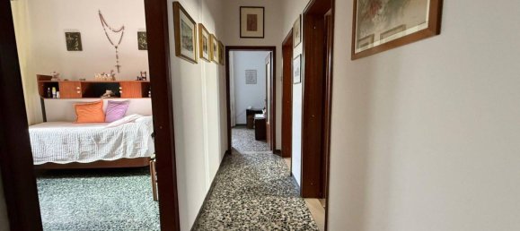 3 bedrooms Apartment in Bologna, Italy No. 330567 8