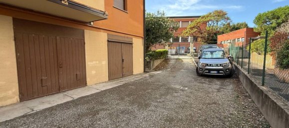 3 bedrooms Apartment in Bologna, Italy No. 330567 15
