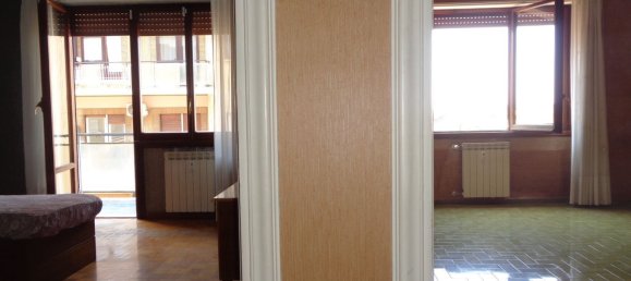 5 bedrooms Apartment in Rome, Italy No. 325719 16