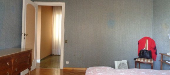 5 bedrooms Apartment in Rome, Italy No. 325719 19