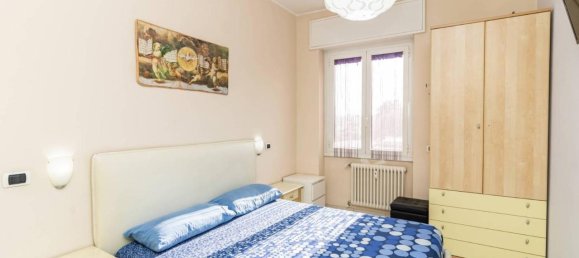 3 rooms Apartment in Cologno Monzese, Italy No. 157472 10