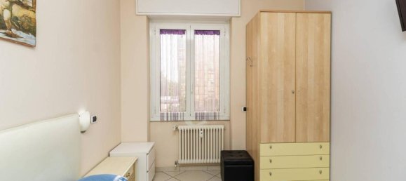 3 rooms Apartment in Cologno Monzese, Italy No. 157472 11