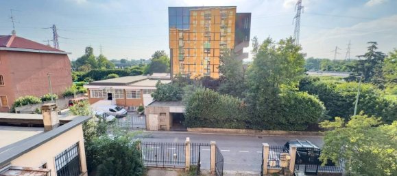 3 rooms Apartment in Cologno Monzese, Italy No. 157472 32