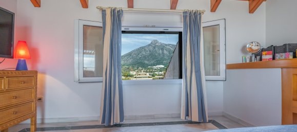 4 bedrooms Penthouse in Marbella Golden Mile, Spain No. 4769 15