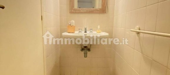 2 rooms Commercial property in Bologna, Italy No. 270014 12