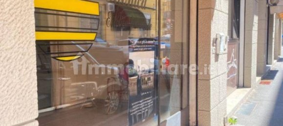 2 rooms Commercial property in Bologna, Italy No. 270014 4