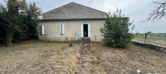 5 bedrooms House in Gironde, France No. 335878 10