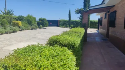 4 bedrooms House in El Molar, Spain No. 142905
