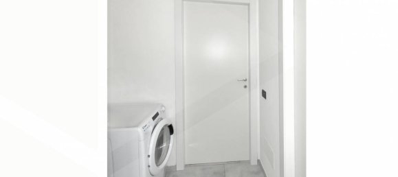 2-salle Appartement à Canegrate, Italy No. 23706 13