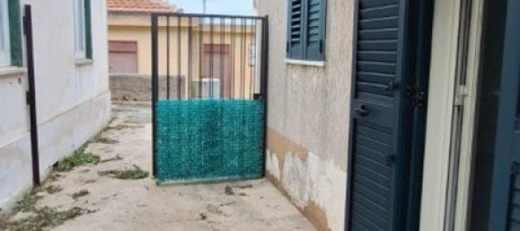 Дом с 5 комнатами в Мессина, Италия № 265169 3