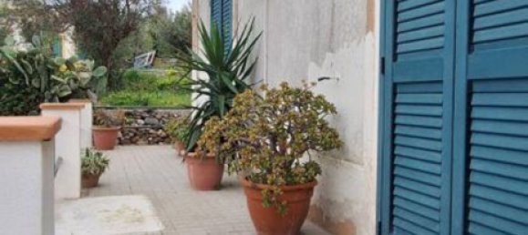 Дом с 5 комнатами в Мессина, Италия № 265169 2