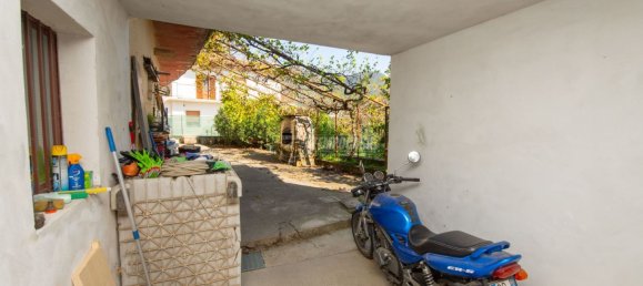 Дом с 4 комнатами в Адрара Сан Мартино, Италия № 104338 13