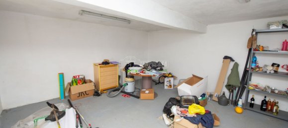 Дом с 4 комнатами в Адрара Сан Мартино, Италия № 104338 12