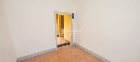 Дом с 4 комнатами в Адрара Сан Мартино, Италия № 104338 3