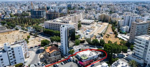 Отель, гостиница 1201м² в Никосия, Кипр № 21399 3