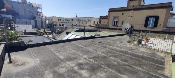 4 rooms Apartment in Naples, Italy No. 10000 12