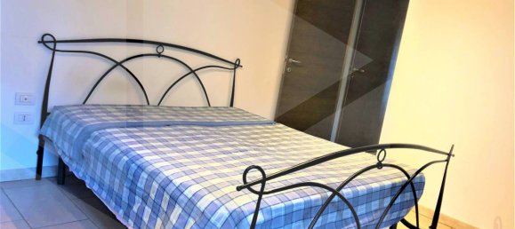 Квартира с 2 комнатами в Казамассима, Италия № 24791 13