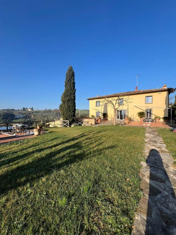 Дом с 5 спальнями в Баньо а Риполи, Италия № 769