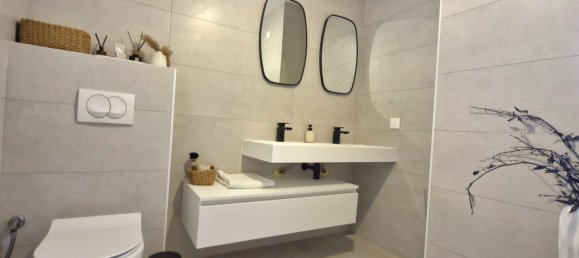 Casa de 5 dormitorios en Angers, France No. 98908 9