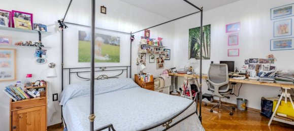 2 Schlafzimmer Wohnung in Genoa, Italy, Nr. 373202 13