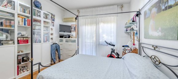 2 Schlafzimmer Wohnung in Genoa, Italy, Nr. 373202 11