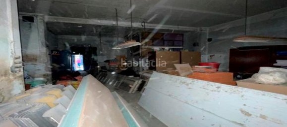 Propiedad comercial de 3 dormitorios en Valencia, Spain No. 170389 4