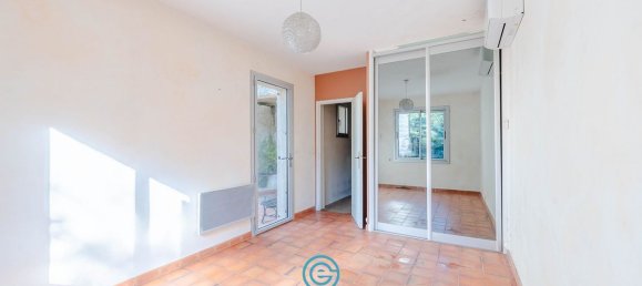 Дом с 5 спальнями в Марсель, Франция № 342448 17