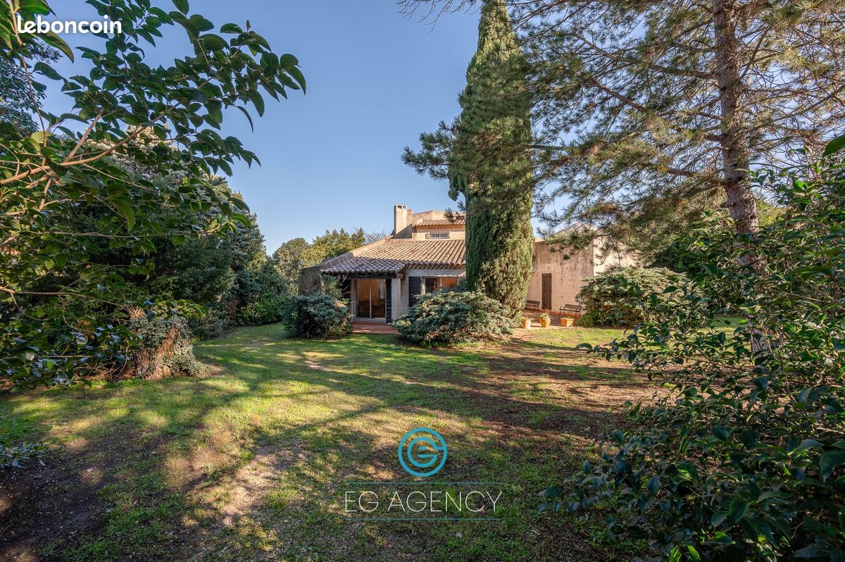 Дом с 5 спальнями в Марсель, Франция № 342448