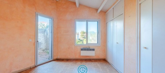 Дом с 5 спальнями в Марсель, Франция № 342448 3