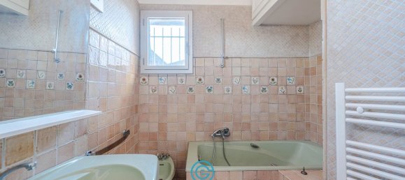 Дом с 5 спальнями в Марсель, Франция № 342448 6