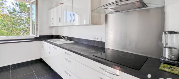 3 bedrooms Apartment in Saint-Cloud, France No. 348095 10