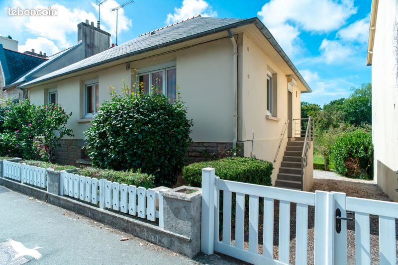 3 bedrooms House in Pont-l'Abbe, France No. 323386