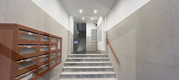 Квартира с 2 спальнями в Бари, Италия № 25555 2