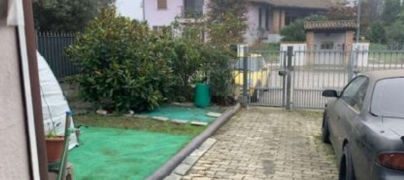 4 rooms House in Roncaro, Italy No. 3384 5