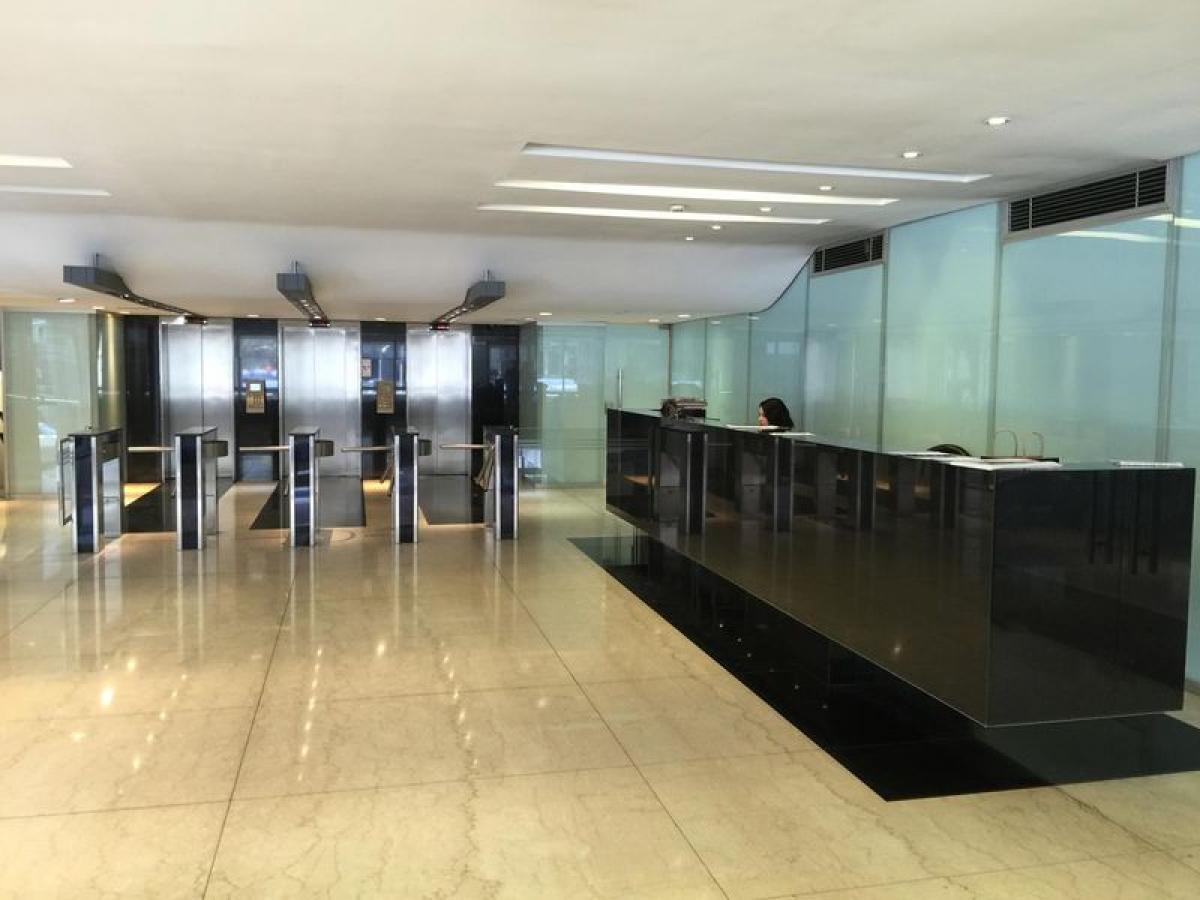 260m² Office in Buenos Aires, Argentina No. 105158