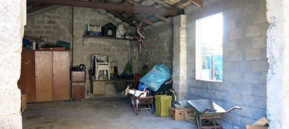 5 rooms House in Monte San Biagio, Italy No. 200015 3