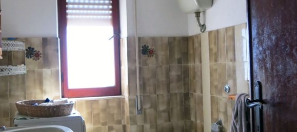 5 rooms House in Monte San Biagio, Italy No. 200015 11