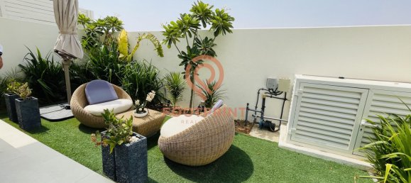 3 chambres Maison de ville à Dubai, UAE No. 24516 11