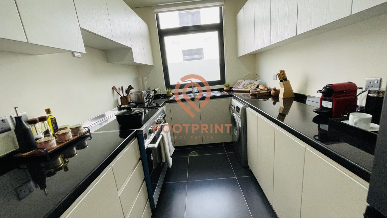 3 chambres Maison de ville à Dubai, UAE No. 24516