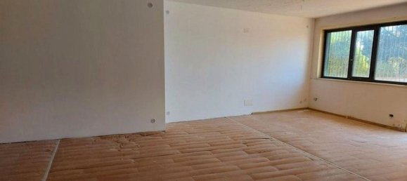 396m² Commercial property in Caltanissetta, Italy No. 372034 9