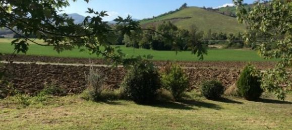 124369m² Land in Lugagnano Val d'Arda, Italy No. 29862 7