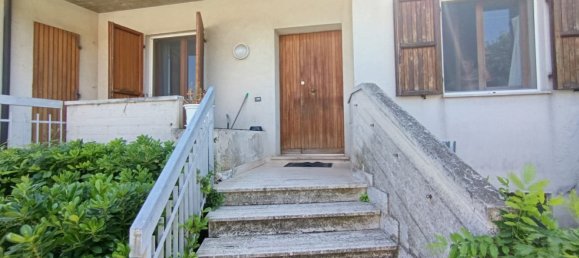 5 bedrooms Apartment in Ancona, Italy No. 314550 2