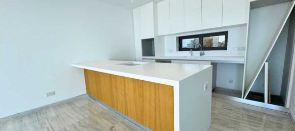 Вилла с 3 спальнями в Агиос Тихонас, Кипр № 18713 7