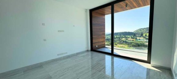 Вилла с 3 спальнями в Агиос Тихонас, Кипр № 18713 9